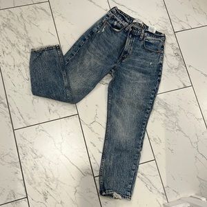 Abercrombie jeans: the mom/high rise